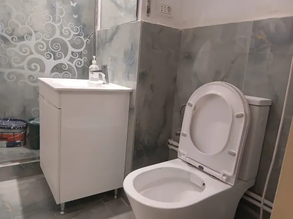 Lucrare renovări și construcții