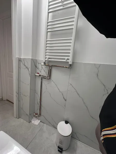 Lucrare renovări și construcții
